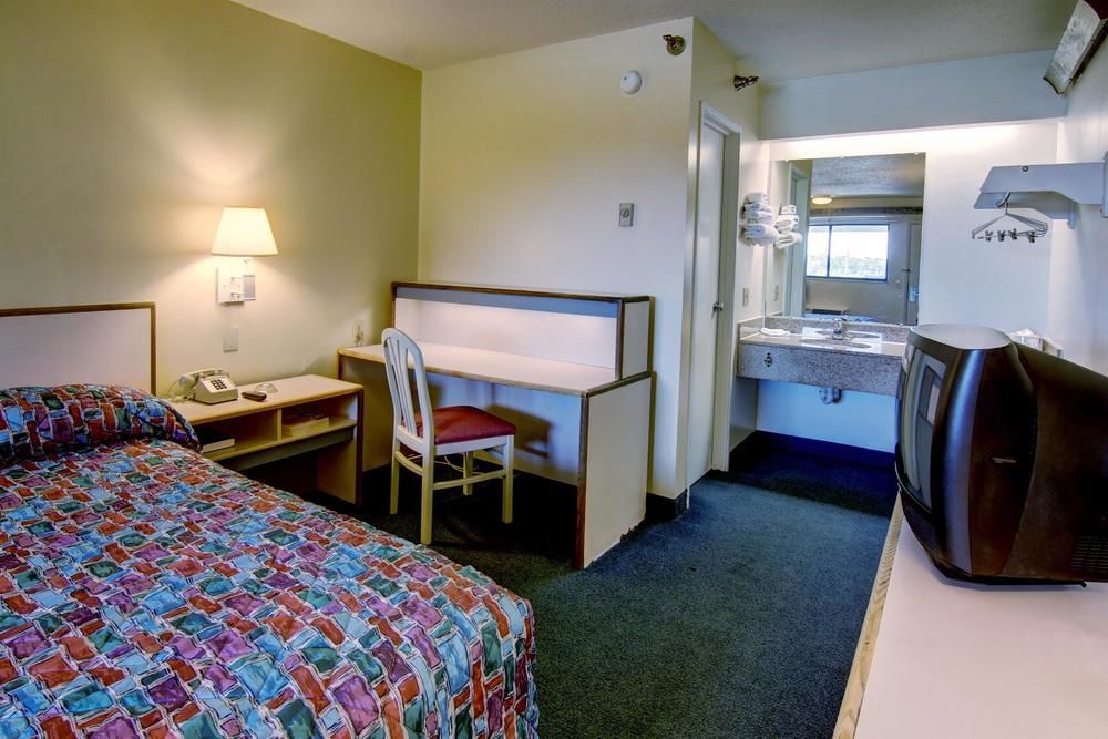 Motel 6-Tucker, Ga - Atlanta Northeast מראה חיצוני תמונה